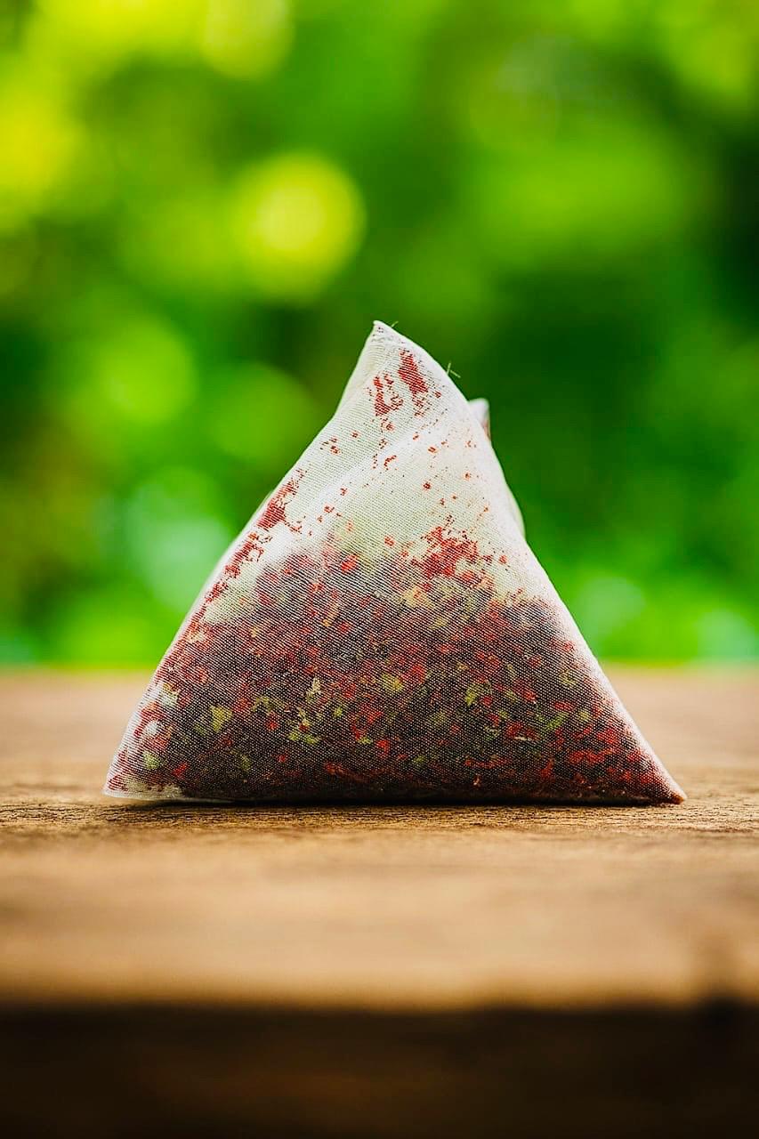 BLACK TEA RASPBERRY, HIBISCUS & MINT